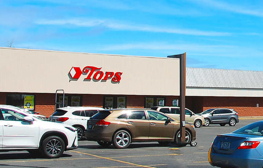 Marcus & Millichap brokers $5.3 million sale of Tops Plaza at Seneca Falls